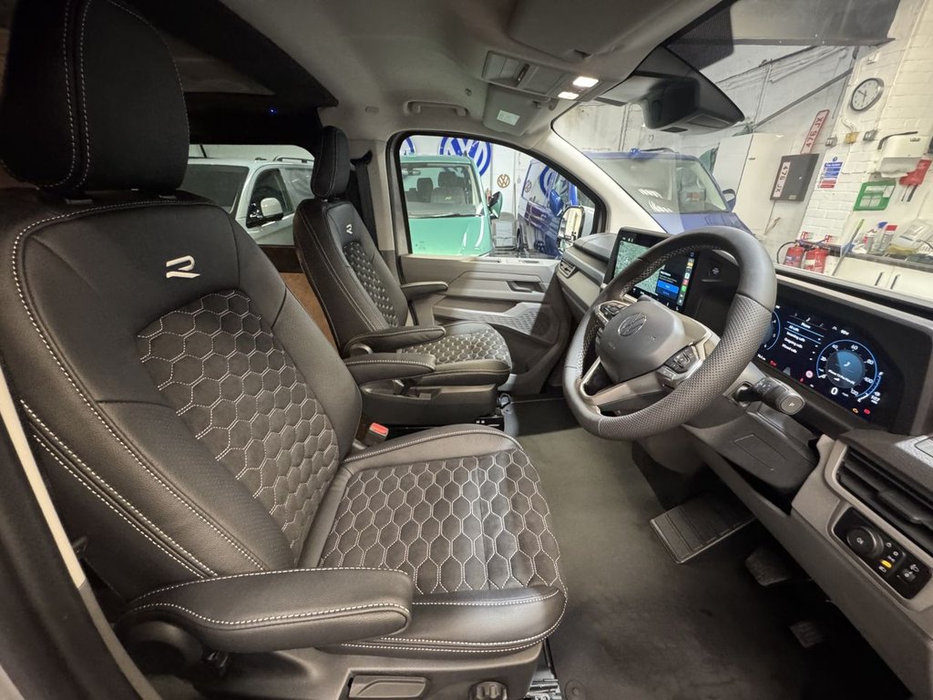 Used Volkswagen Transporter 2025 for sale - 76223137: Photo 13