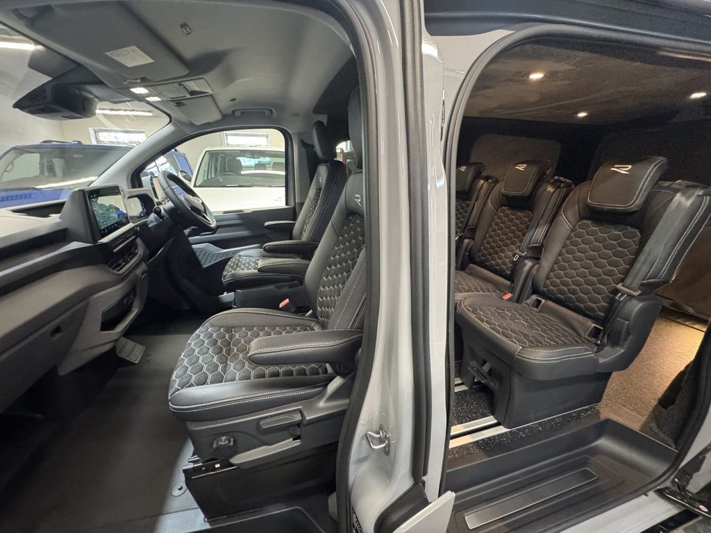 Used Volkswagen Transporter 2025 for sale - 76223137: Photo 2