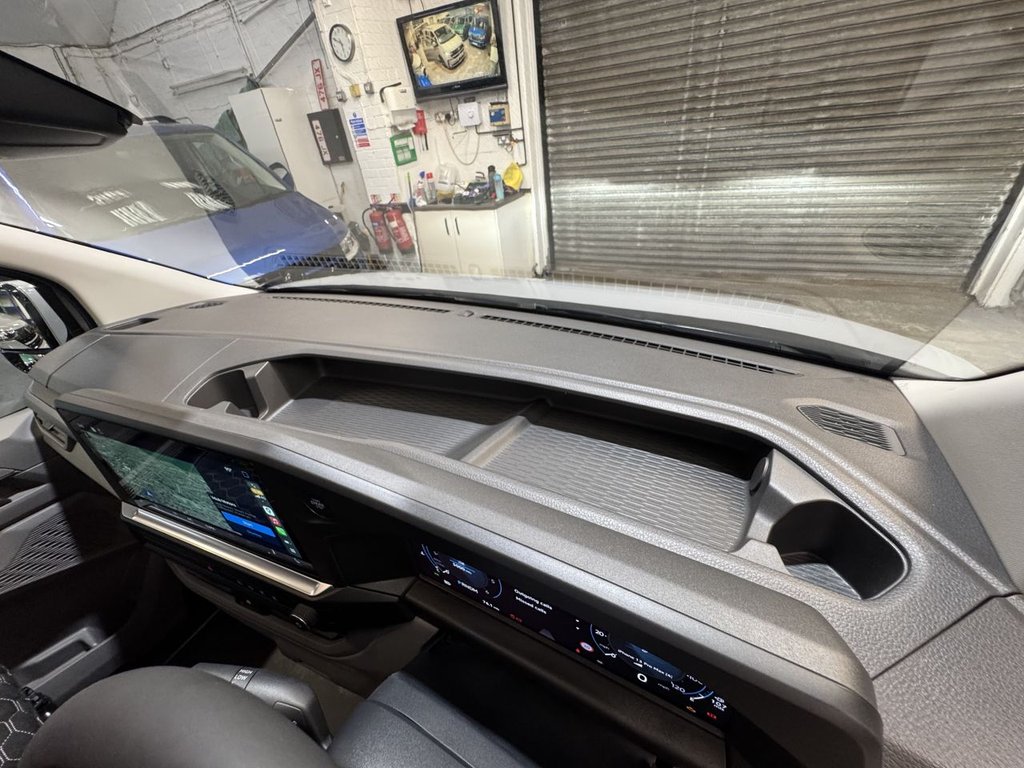 Used Volkswagen Transporter 2025 for sale - 76223137: Photo 25