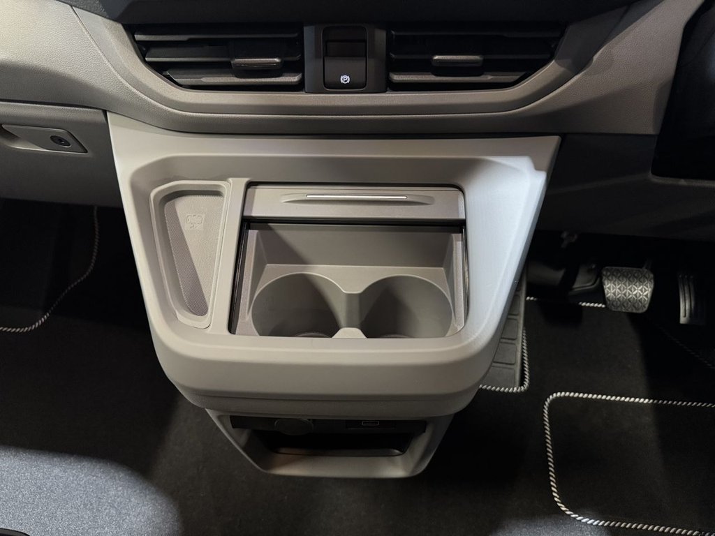 Used Volkswagen Transporter 2025 for sale - 77557810: Photo 25