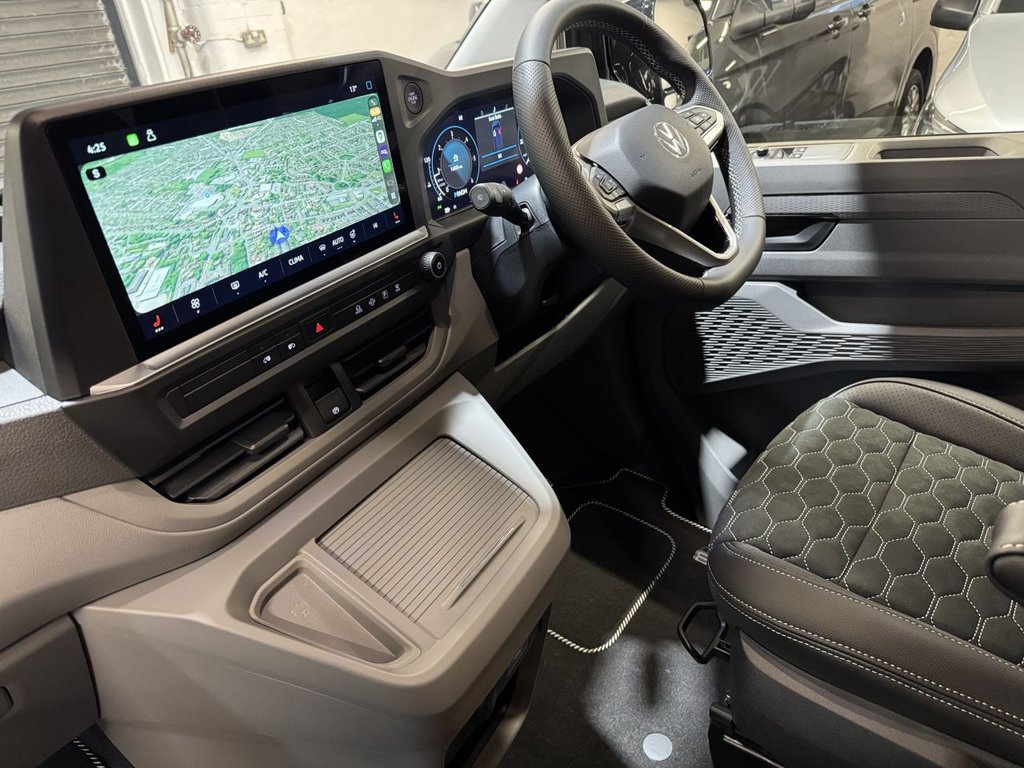 Used Volkswagen Transporter 2025 for sale - 77557810: Photo 30