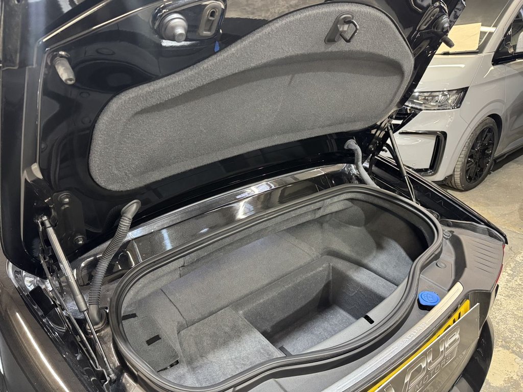 Used Jaguar F-Type 2014 for sale - 77056363: Photo 44