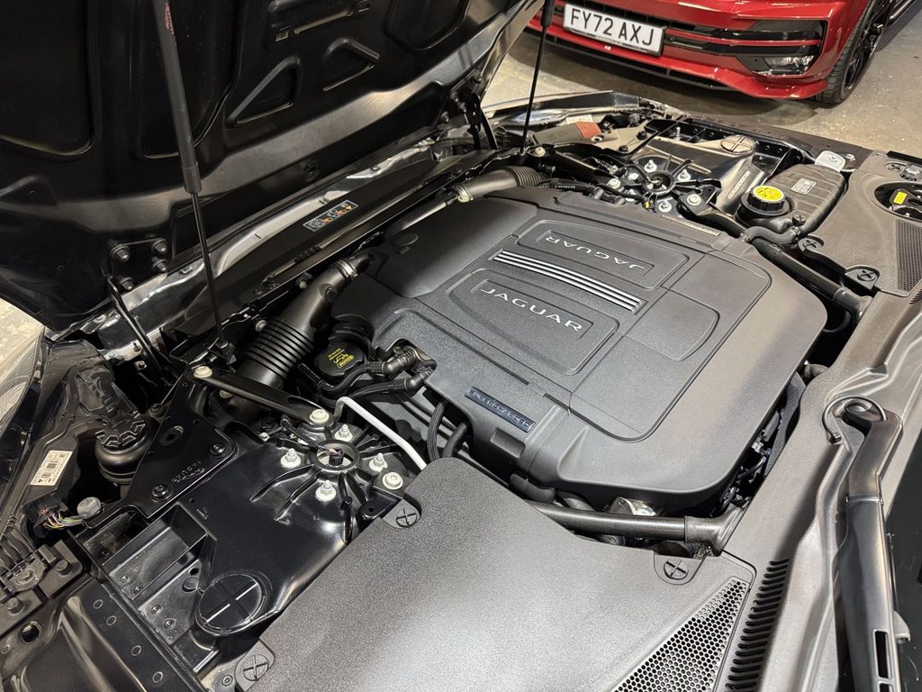 Used Jaguar F-Type 2014 for sale - 77056363: Photo 47