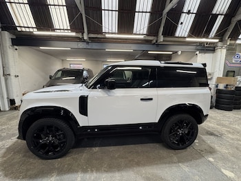 Used Land Rover Defender 2021 for sale - 78624241: Photo