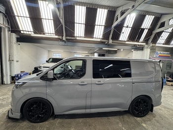 Used Ford Transit Custom 2025 for sale - 78688900: Photo