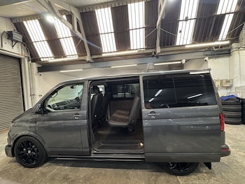 Used Volkswagen Transporter 2019 for sale - 78824255: Photo