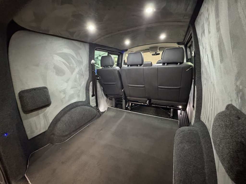 Used Volkswagen Transporter 2022 for sale - 76439250: Photo 42