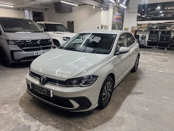 Used Volkswagen Polo 2024 for sale - 77457582: Photo