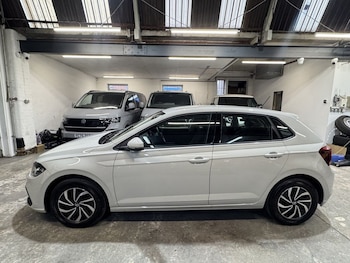 Used Volkswagen Polo 2024 for sale - 77457582: Photo
