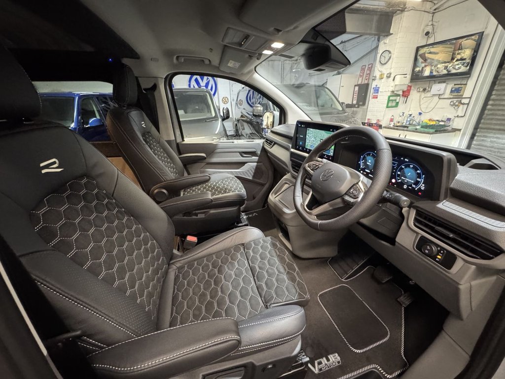 Used Volkswagen Transporter 2025 for sale - 77018142: Photo 15