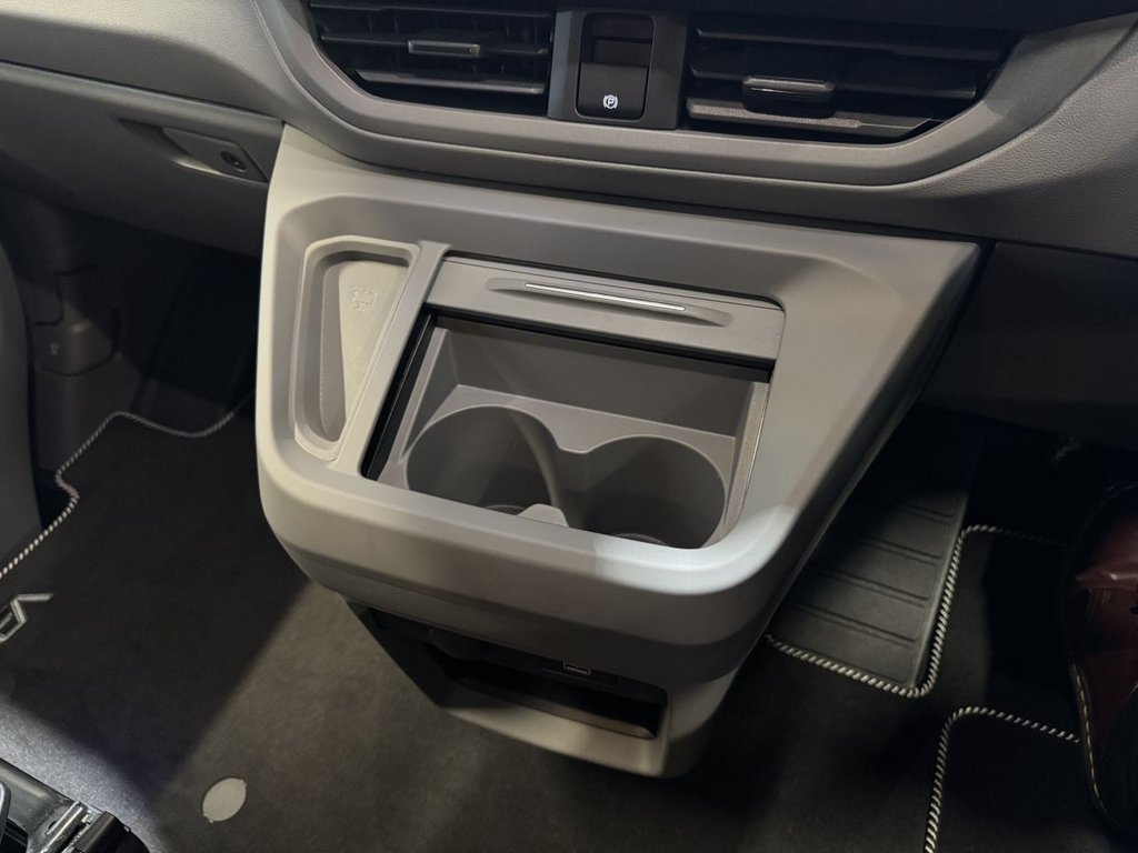 Used Volkswagen Transporter 2025 for sale - 77018142: Photo 24