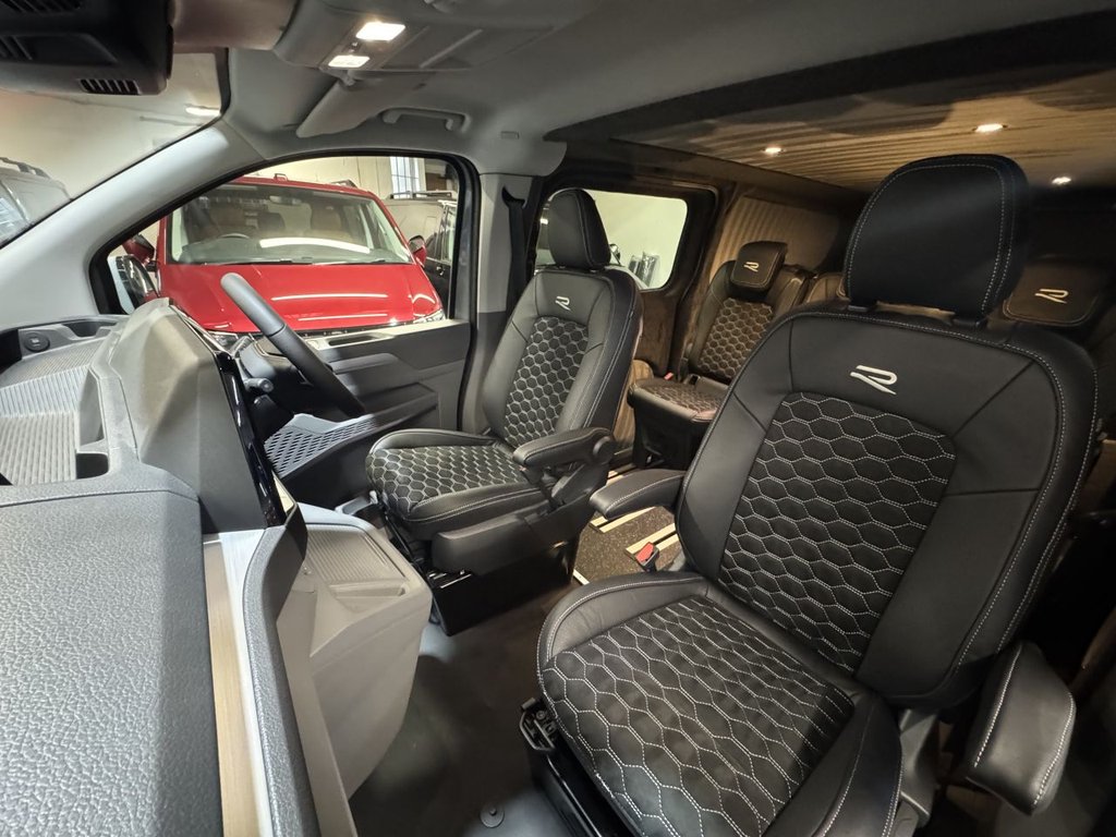 Used Volkswagen Transporter 2025 for sale - 76773044: Photo 29