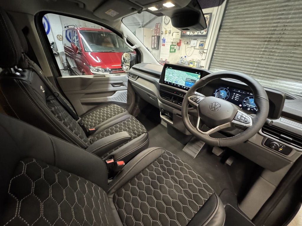 Used Volkswagen Transporter 2025 for sale - 76520644: Photo 15