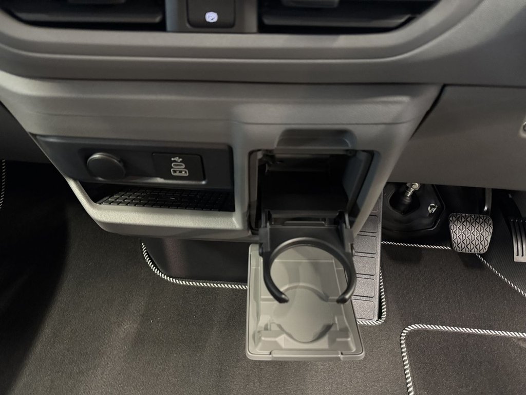 Used Volkswagen Transporter 2025 for sale - 77600174: Photo 26