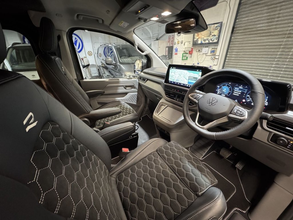 Used Volkswagen Transporter 2025 for sale - 77161715: Photo 17