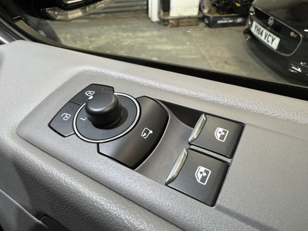 Used Volkswagen Transporter 2025 for sale - 77161715: Photo 36