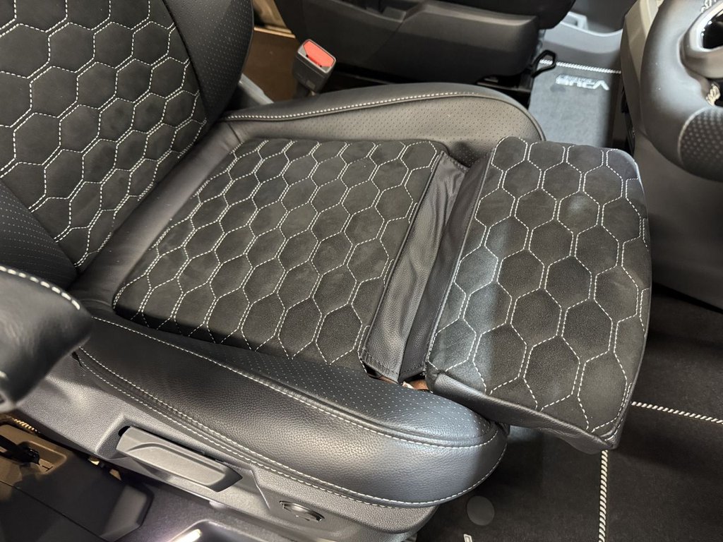 Used Volkswagen Transporter 2025 for sale - 77161715: Photo 41