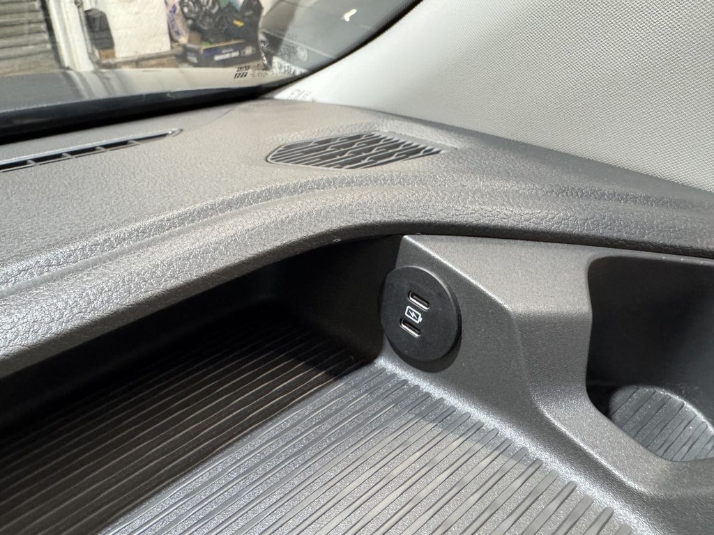 Used Volkswagen Transporter 2025 for sale - 77014480: Photo 25