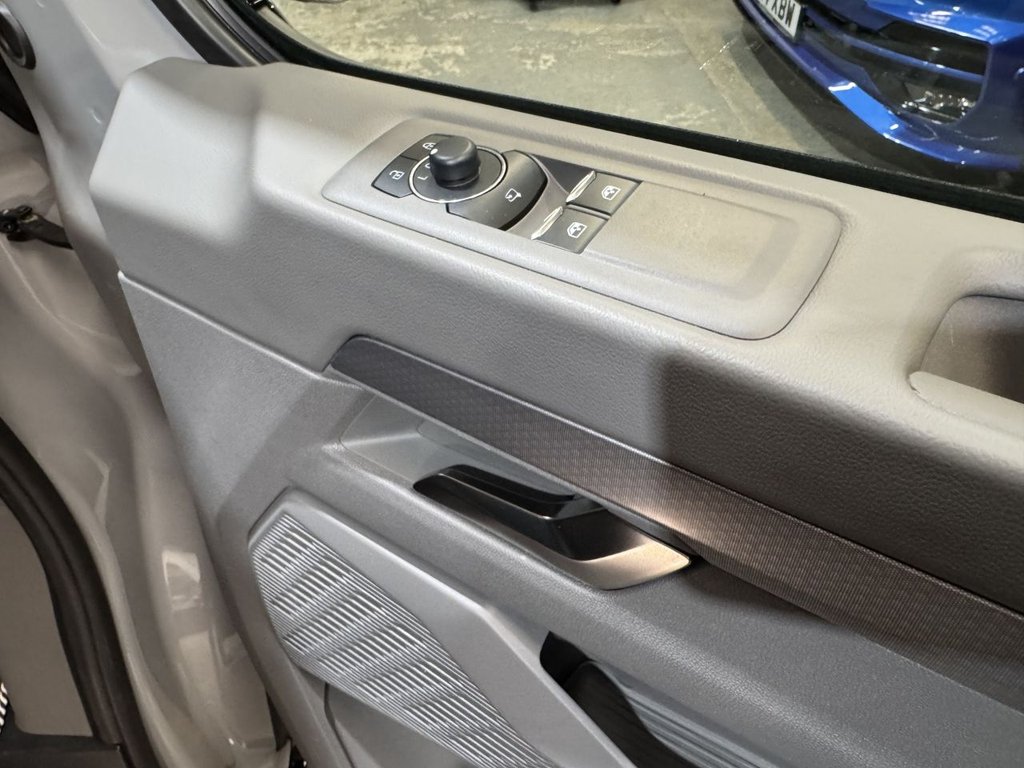 Used Volkswagen Transporter 2026 for sale - 77880322: Photo 32