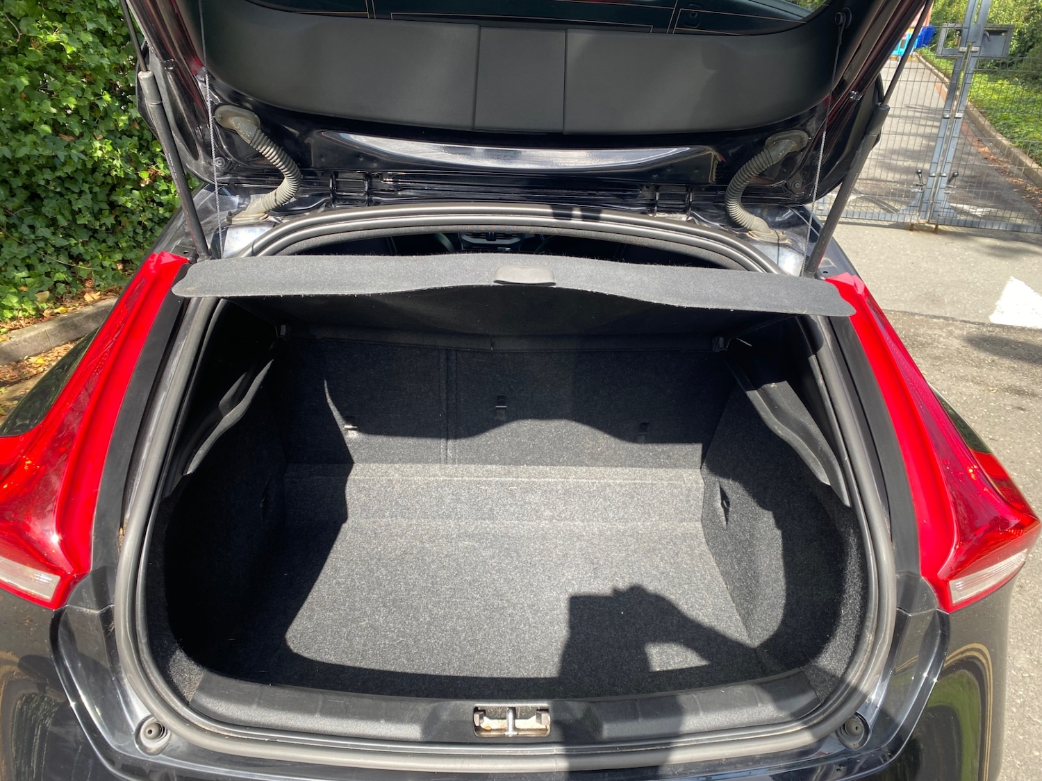 Used Volvo V40 2015 for sale - 77019499: Photo 23