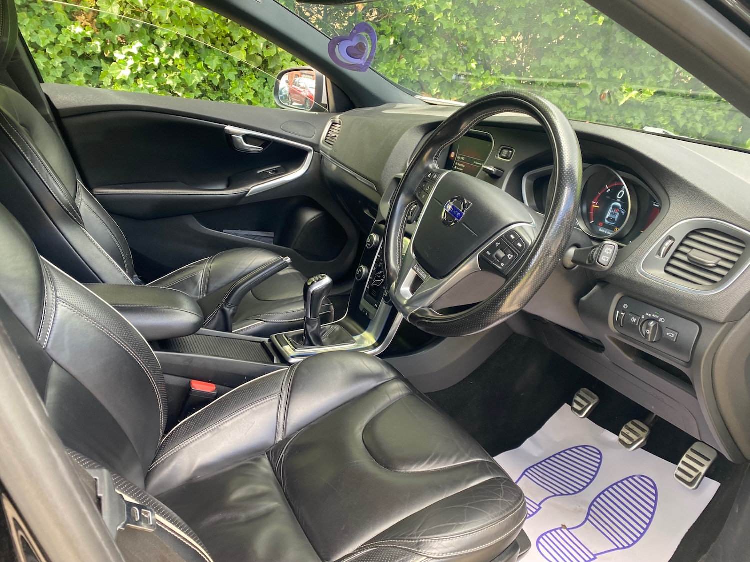 Used Volvo V40 2015 for sale - 77019499: Photo 3