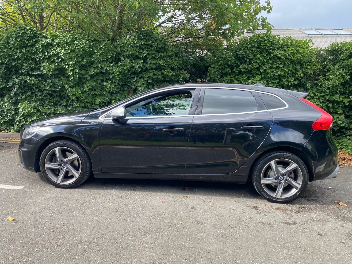 Used Volvo V40 2015 for sale - 77019499: Photo 9