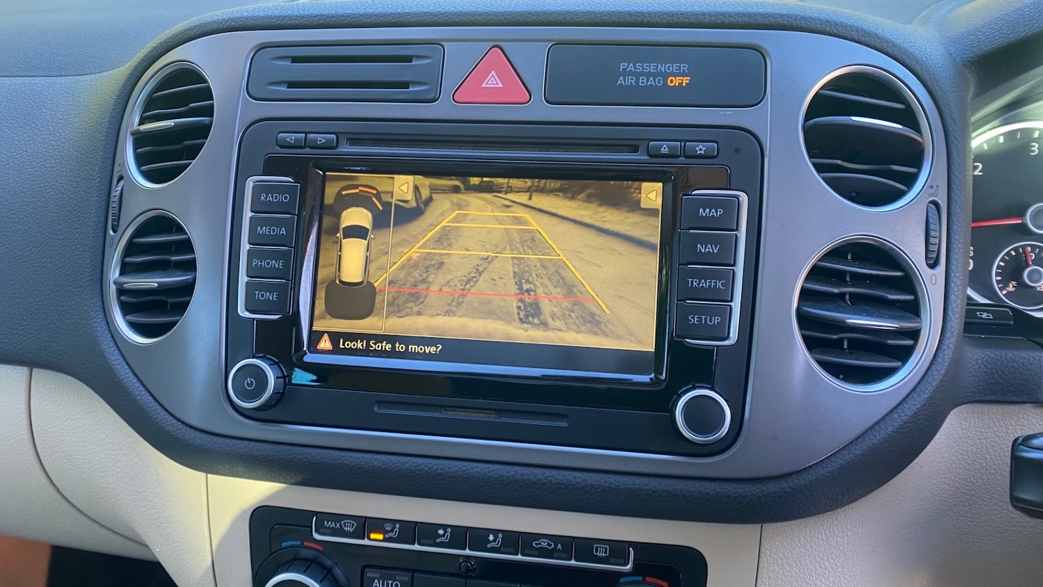 Used Volkswagen Tiguan 2010 for sale - 77039115: Photo 14