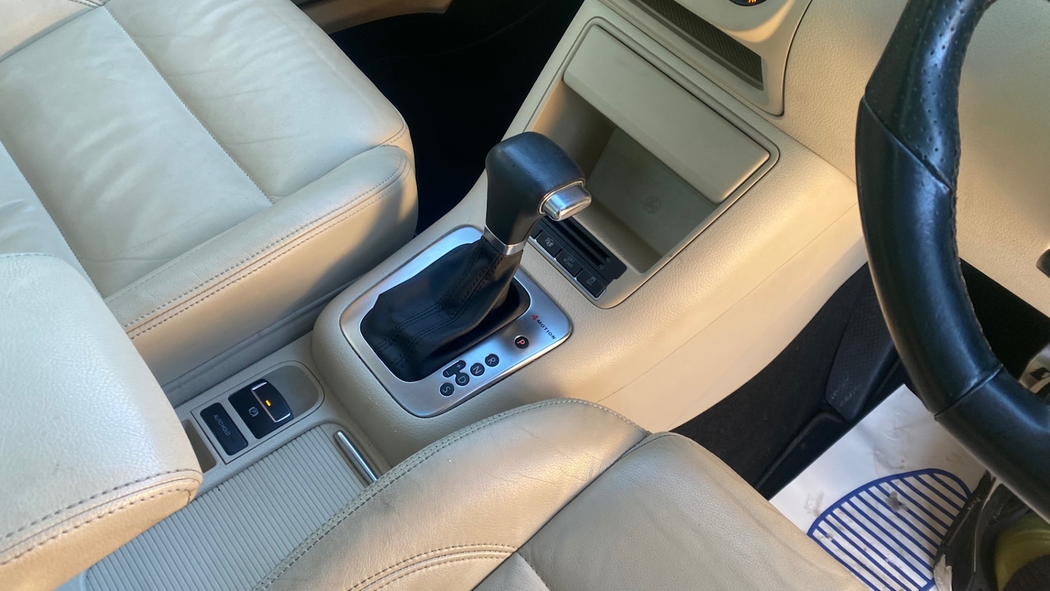 Used Volkswagen Tiguan 2010 for sale - 77039115: Photo 17