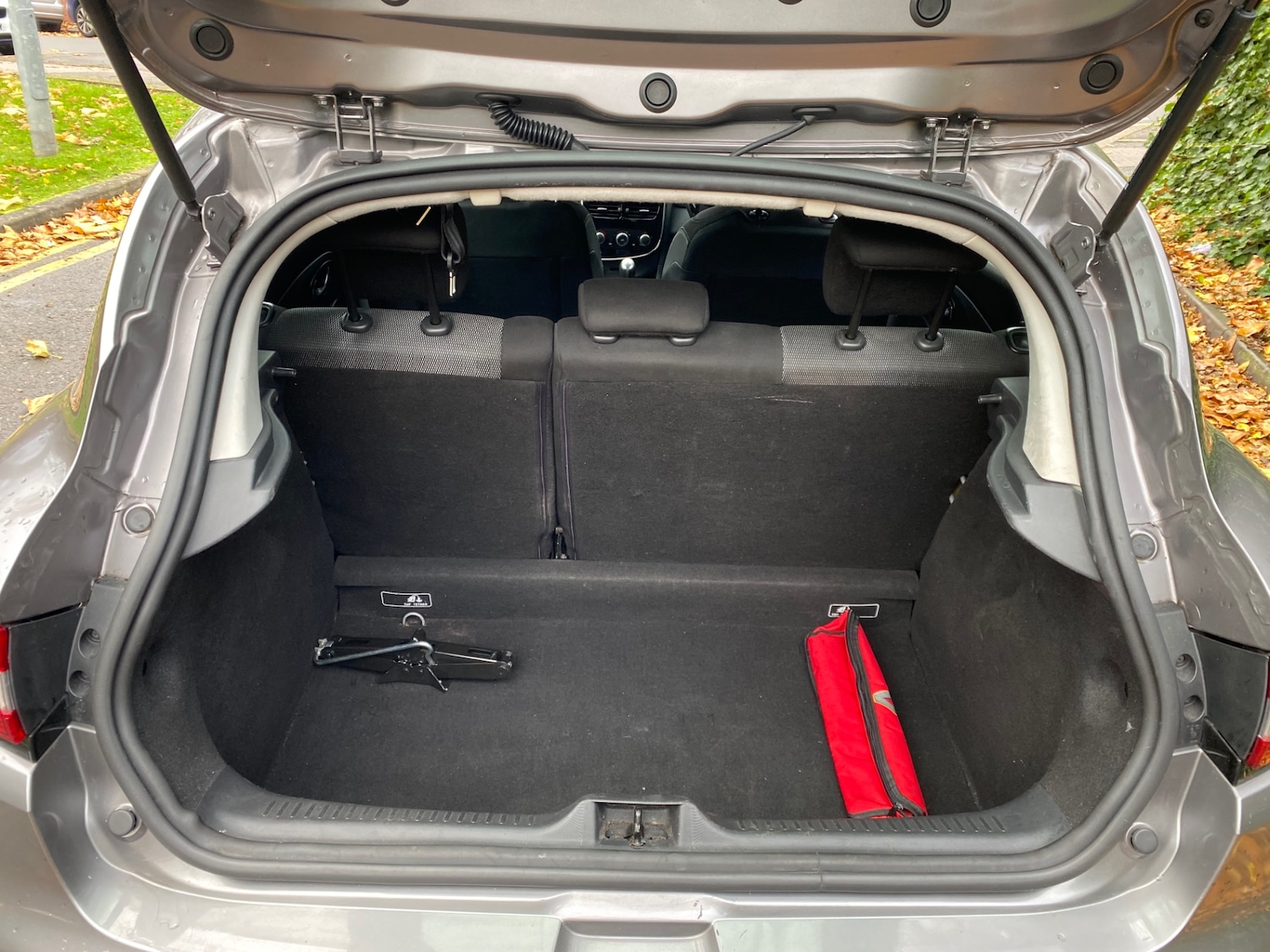 Used Renault Clio 2015 for sale - 77201073: Photo 17