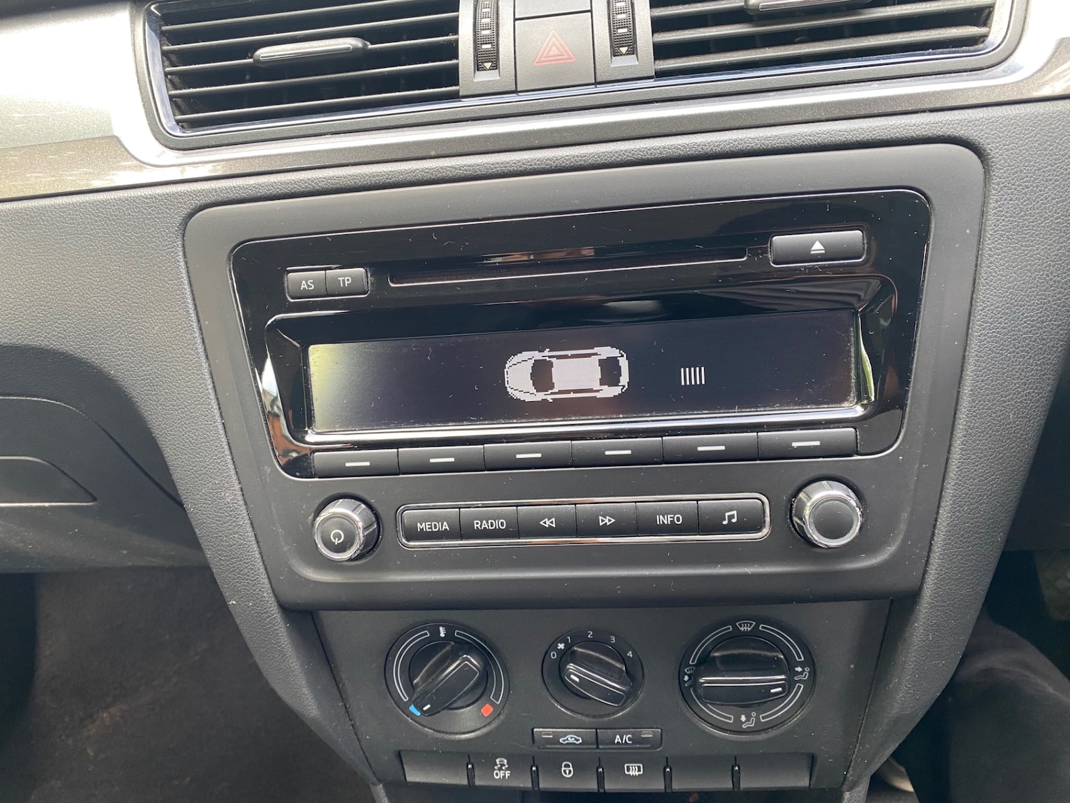 Used Skoda Rapid Spaceback 2014 for sale - 77020815: Photo 13