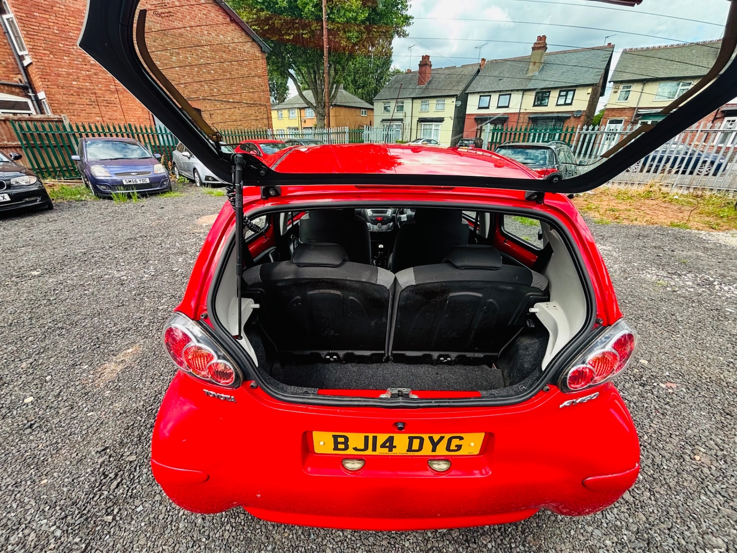Used Toyota AYGO 2014 for sale - 76544442: Photo 13