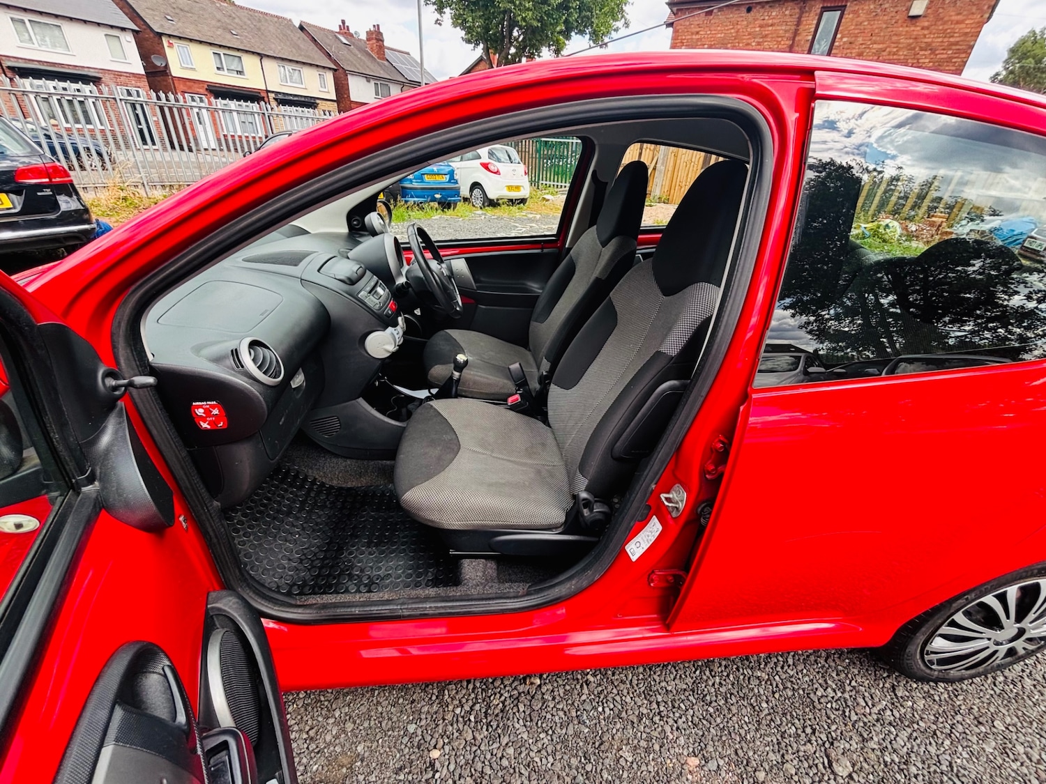 Used Toyota AYGO 2014 for sale - 76544442: Photo 15