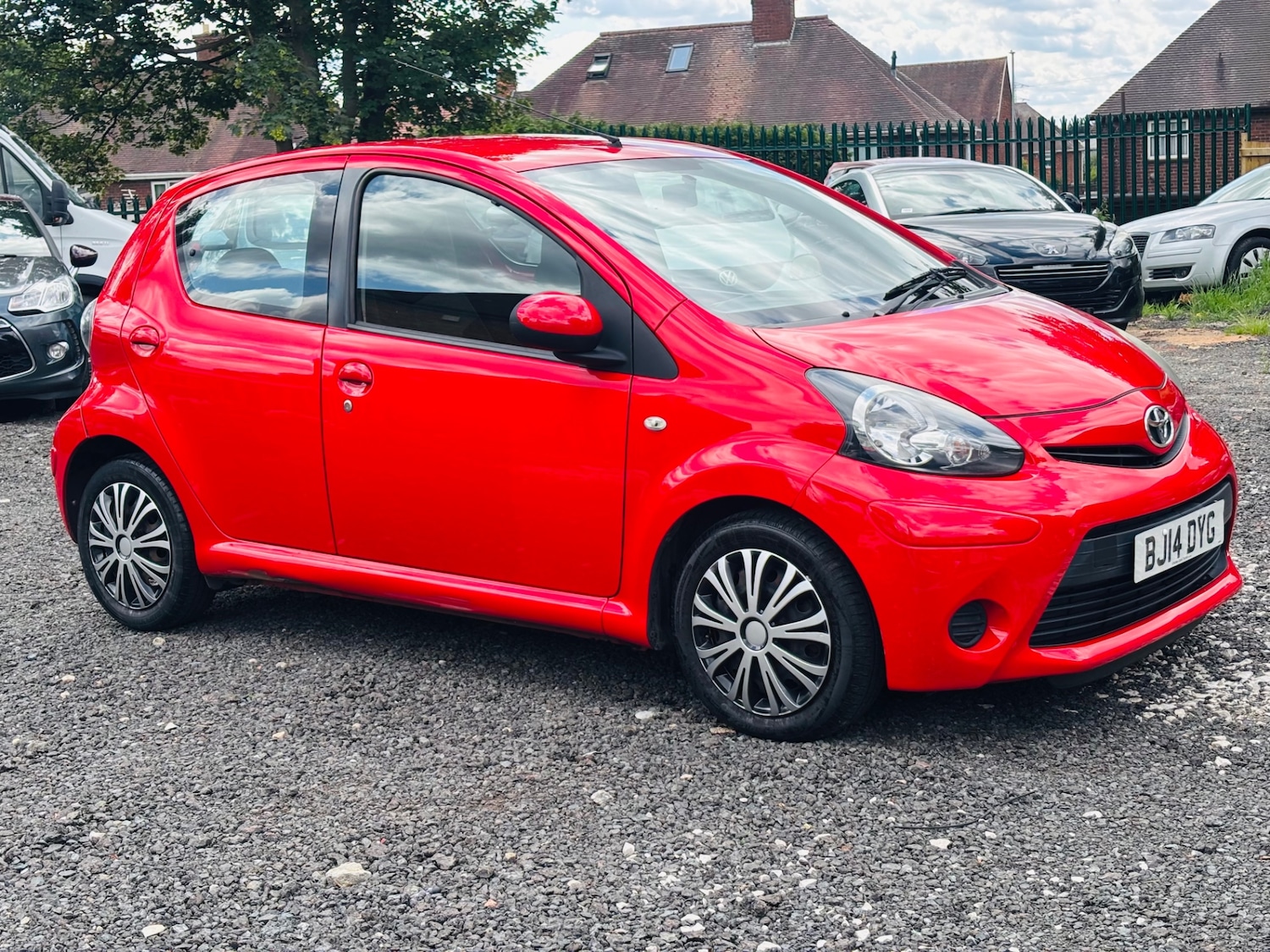 Used Toyota AYGO 2014 for sale - 76544442: Photo 9
