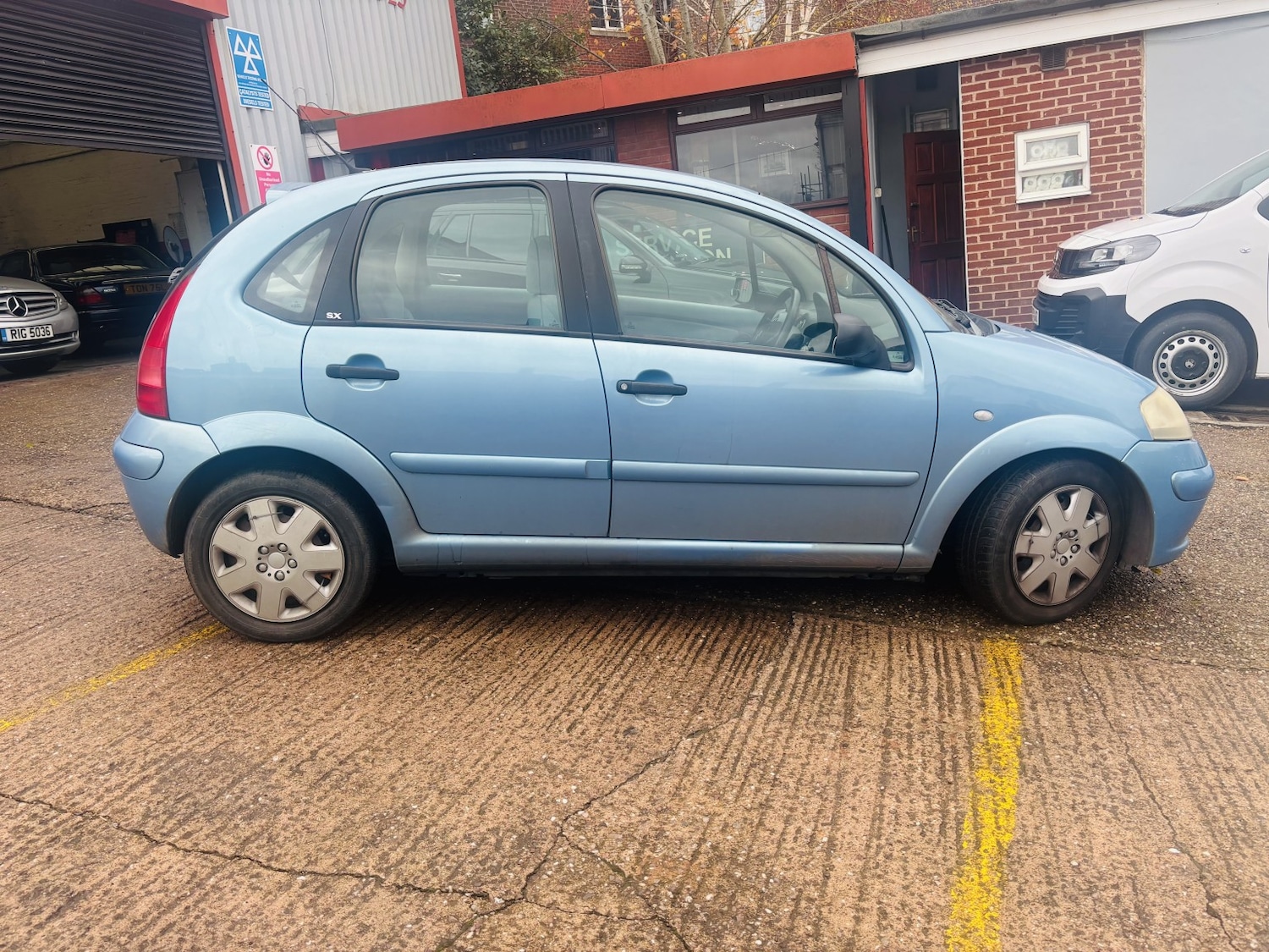 Used Citroen C3 2003 for sale - 76963315: Photo 9