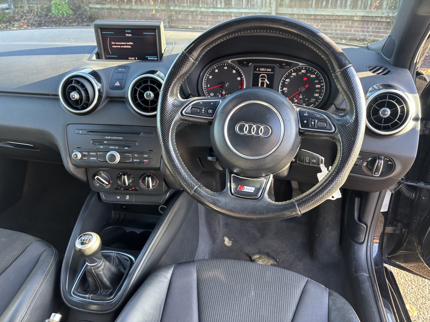 Used Audi A1 2011 for sale - 76878149: Photo 6