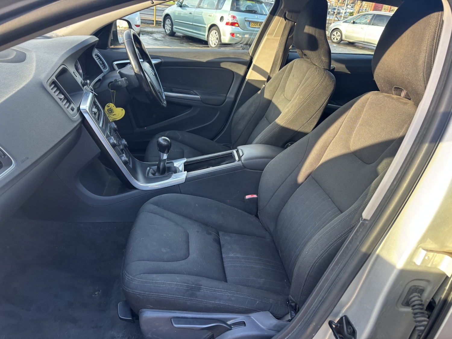 Used Volvo V60 2011 for sale - 76951065: Photo 21