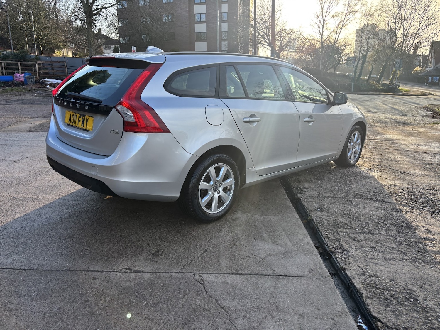 Used Volvo V60 2011 for sale - 76951065: Photo 8