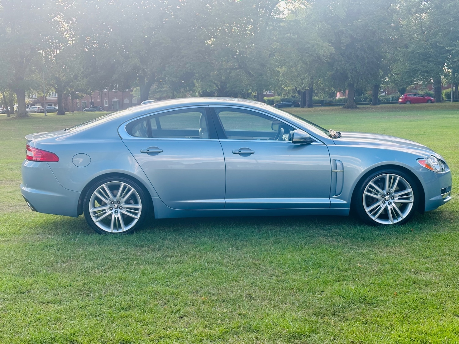 Used Jaguar XF 2010 for sale - 76544324: Photo 11