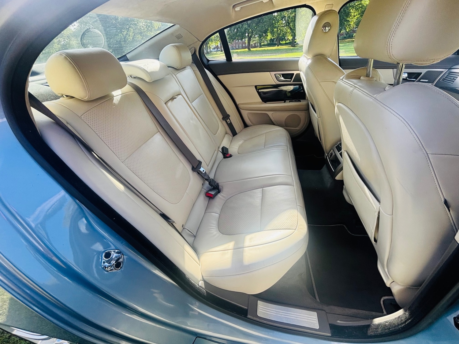 Used Jaguar XF 2010 for sale - 76544324: Photo 20