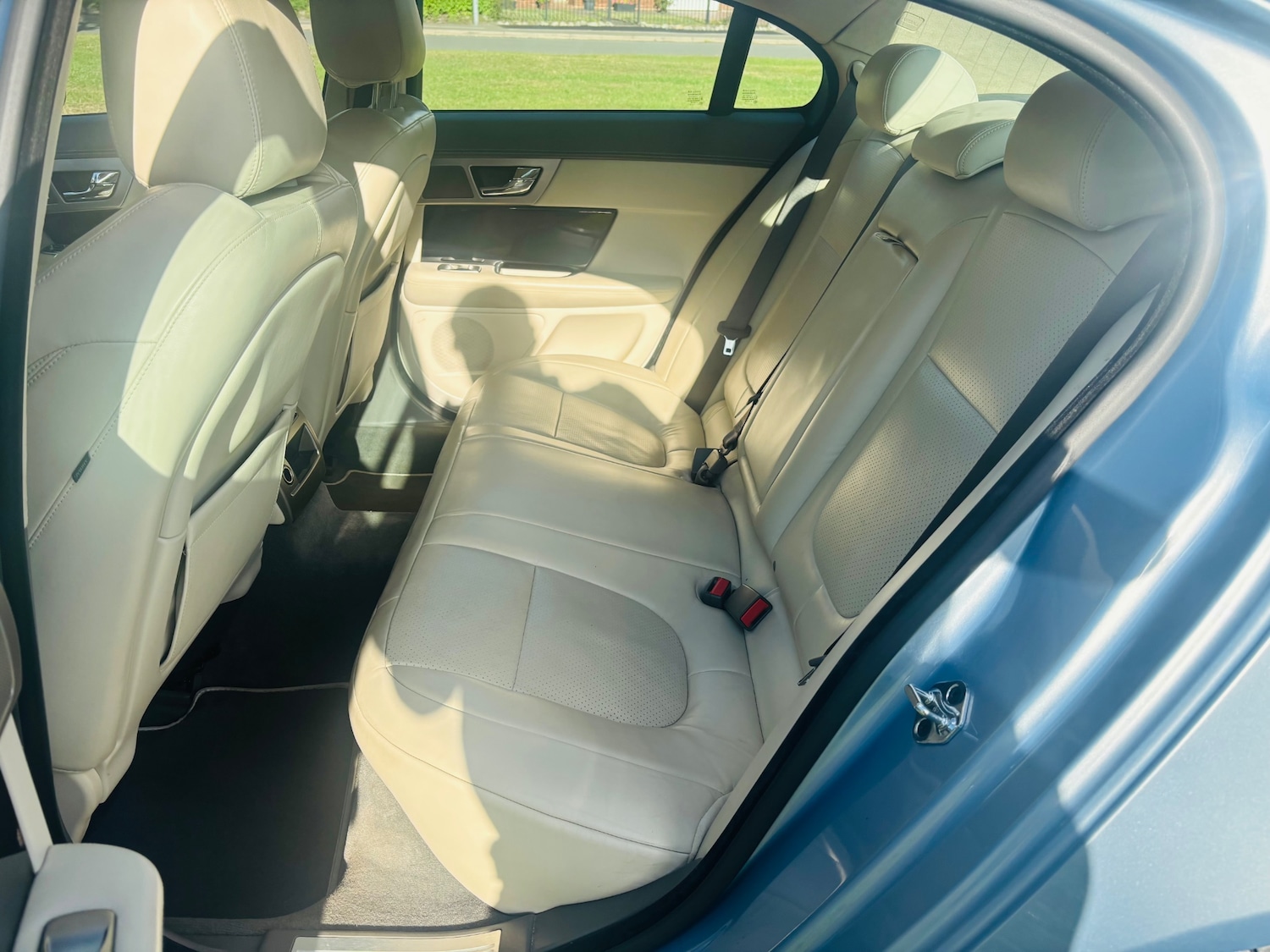 Used Jaguar XF 2010 for sale - 76544324: Photo 22