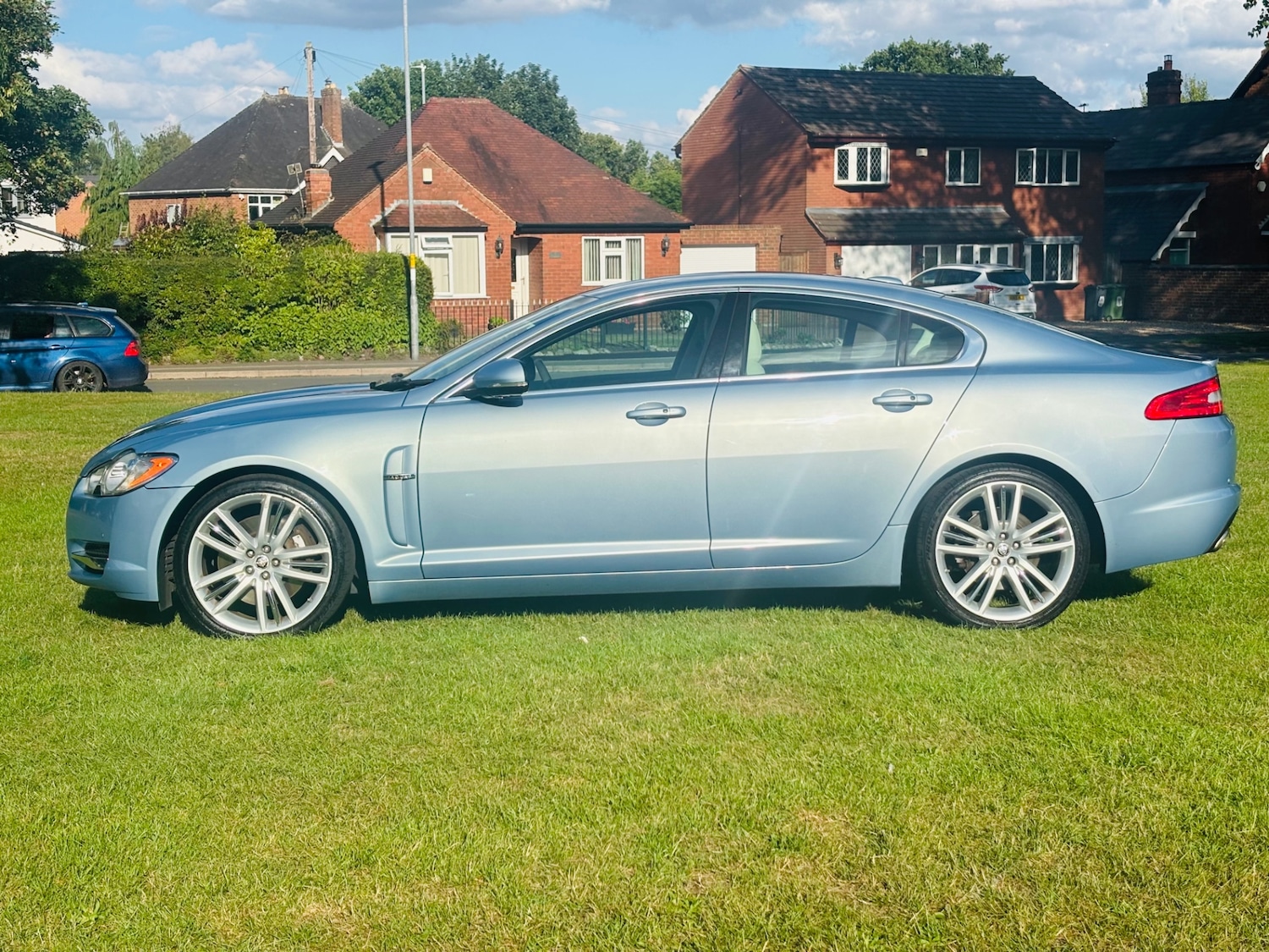 Used Jaguar XF 2010 for sale - 76544324: Photo 29