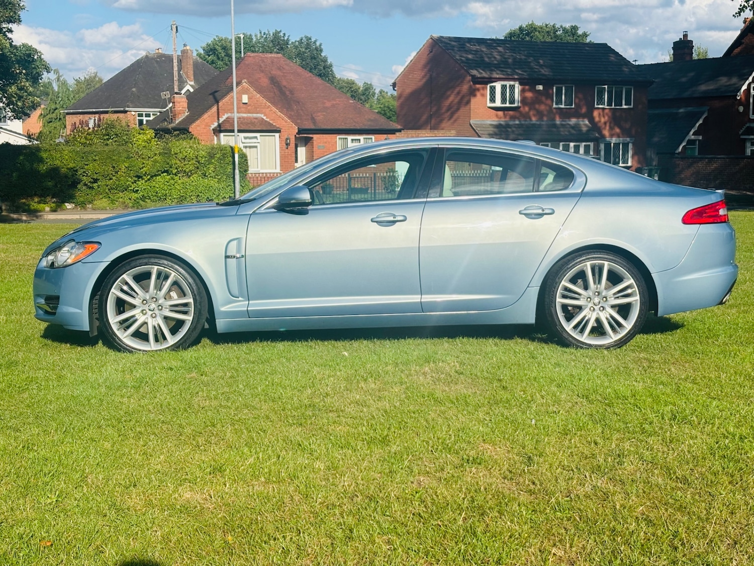Used Jaguar XF 2010 for sale - 76544324: Photo 30
