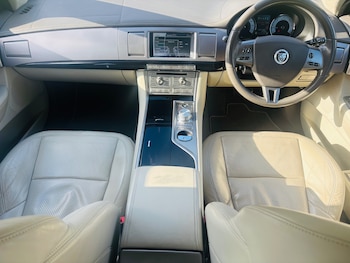 Used Jaguar XF 2010 for sale - 76544324: Photo