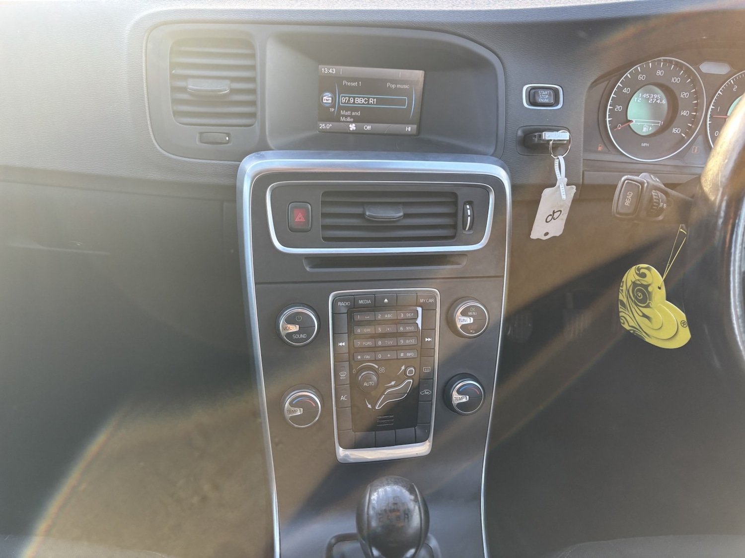 Used Volvo V60 2011 for sale - 78209933: Photo 14