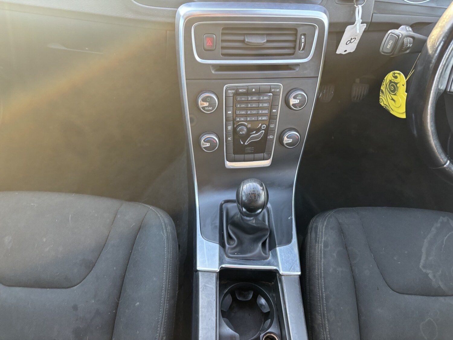 Used Volvo V60 2011 for sale - 78209933: Photo 15