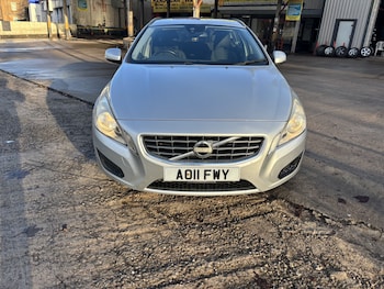 Used Volvo V60 2011 for sale - 78209933: Photo