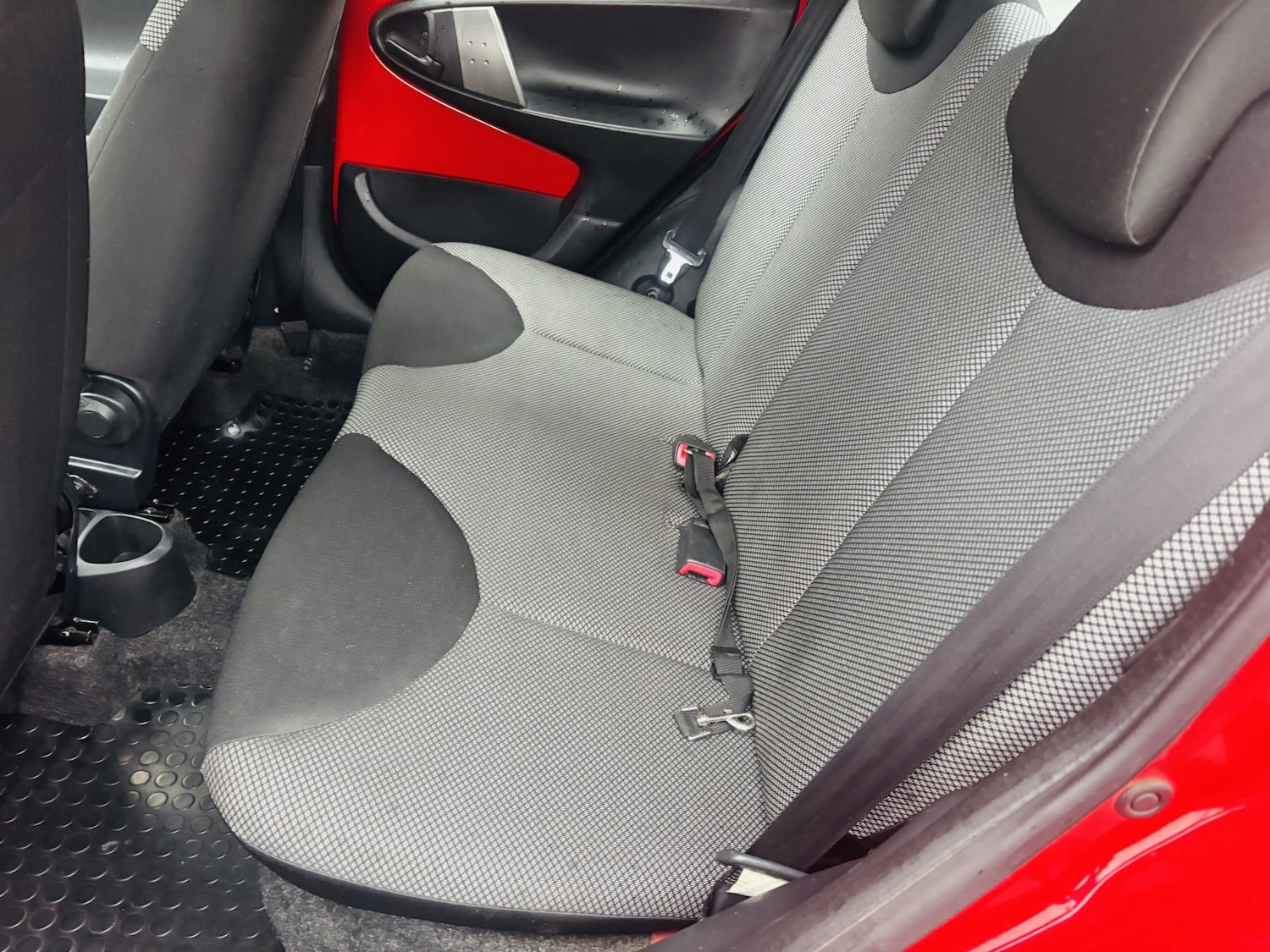 Used Toyota AYGO 2014 for sale - 76951135: Photo 21