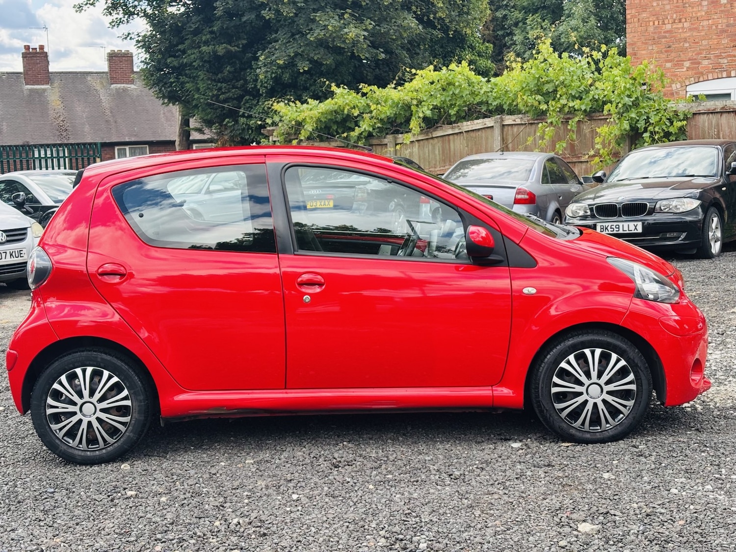 Used Toyota AYGO 2014 for sale - 76951135: Photo 8