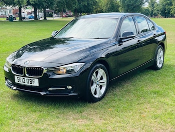 Used BMW 3 Series 2012 for sale - 75622731: Photo