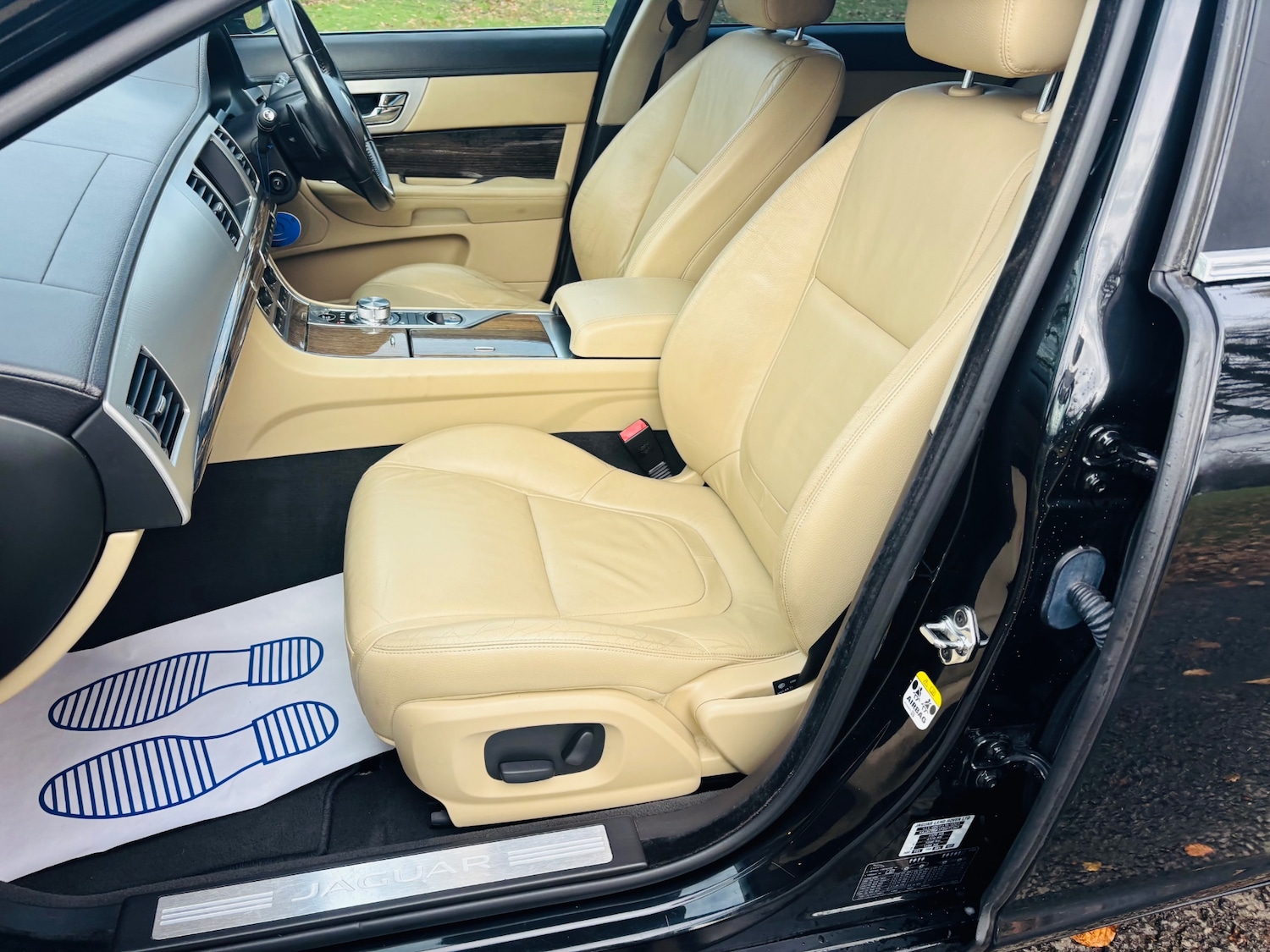 Used Jaguar XF 2015 for sale - 76600175: Photo 20